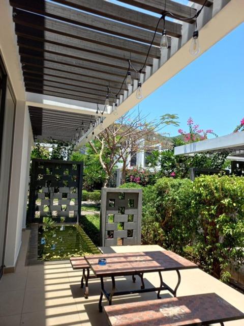 Oceanami Villas & Beach Club 3 Bedroom Villa Long Hải Exterior foto